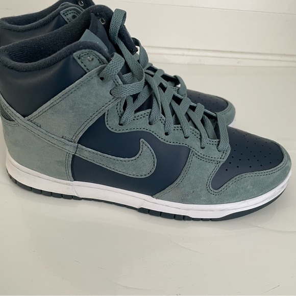 Nike Dunk High Retro PRM "Teal Suede" (Size 7M/8.5W) - Picture 7 of 17